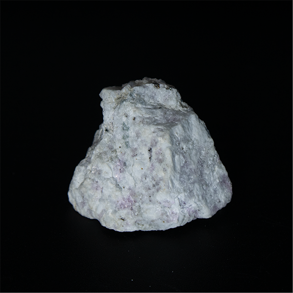 Sodalite var. Hackmanite - 3.0 x 2.0 x 2.2 cm - 12.2 g