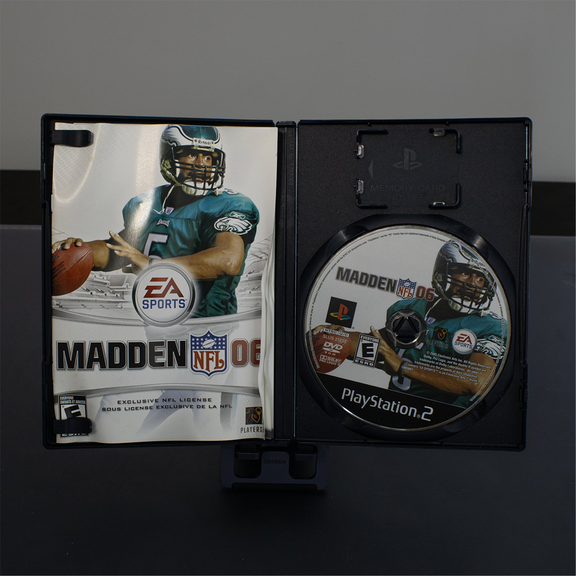 Madden 06 - CIB - PS2 Game