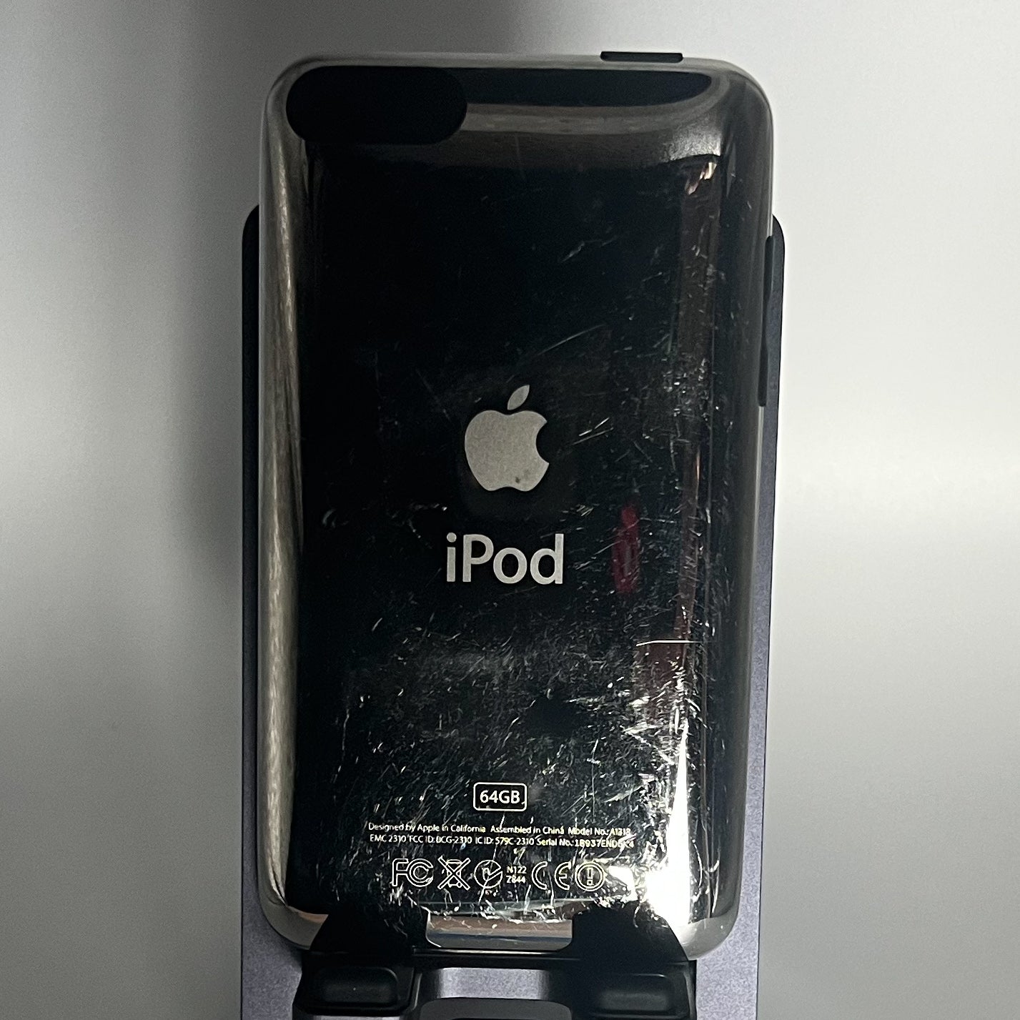 iPod Touch 3 - 64GB - Works fine - iOS 5.1.1