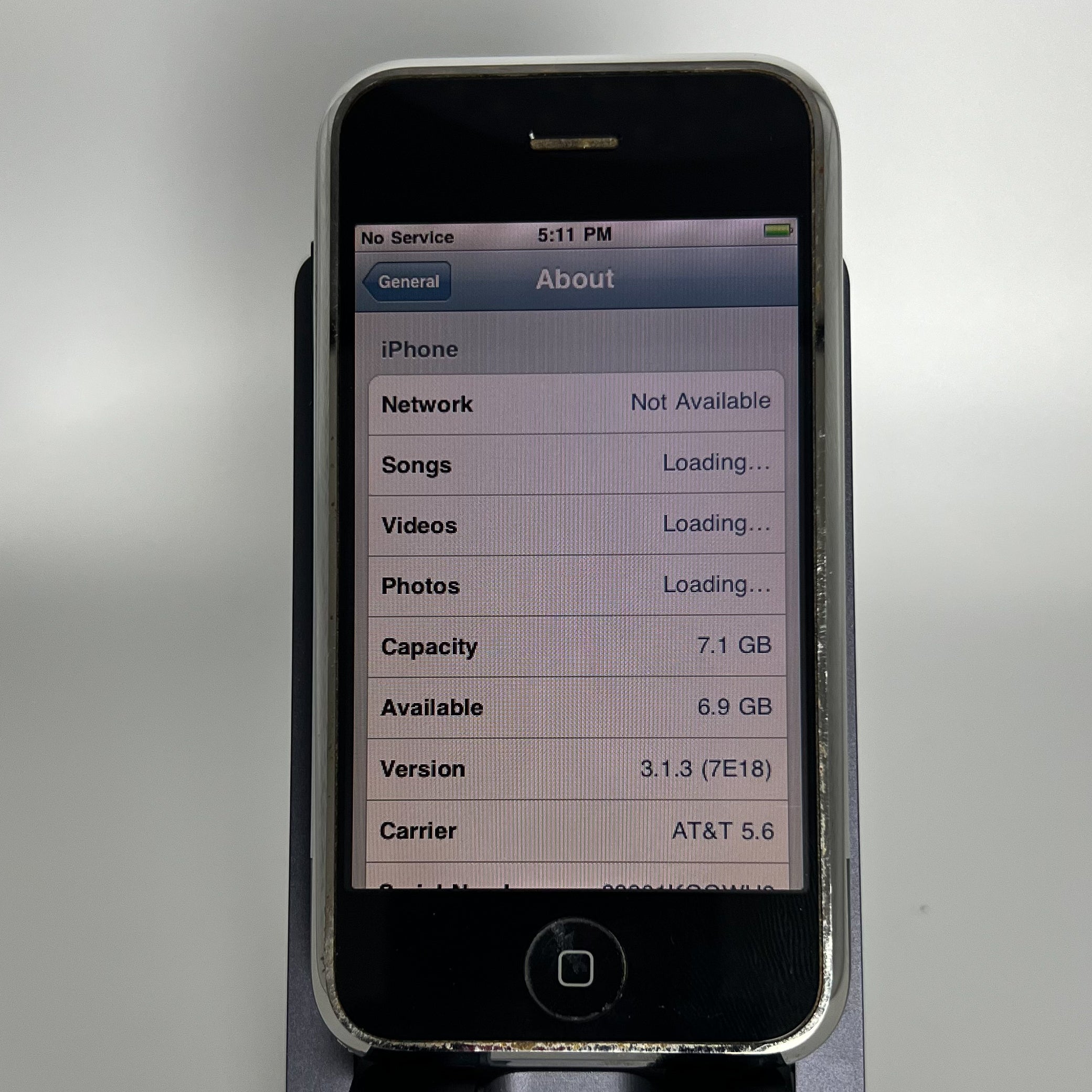 iPhone 2G - 8GB - iOS 3.1.3 - Locked - Works fine