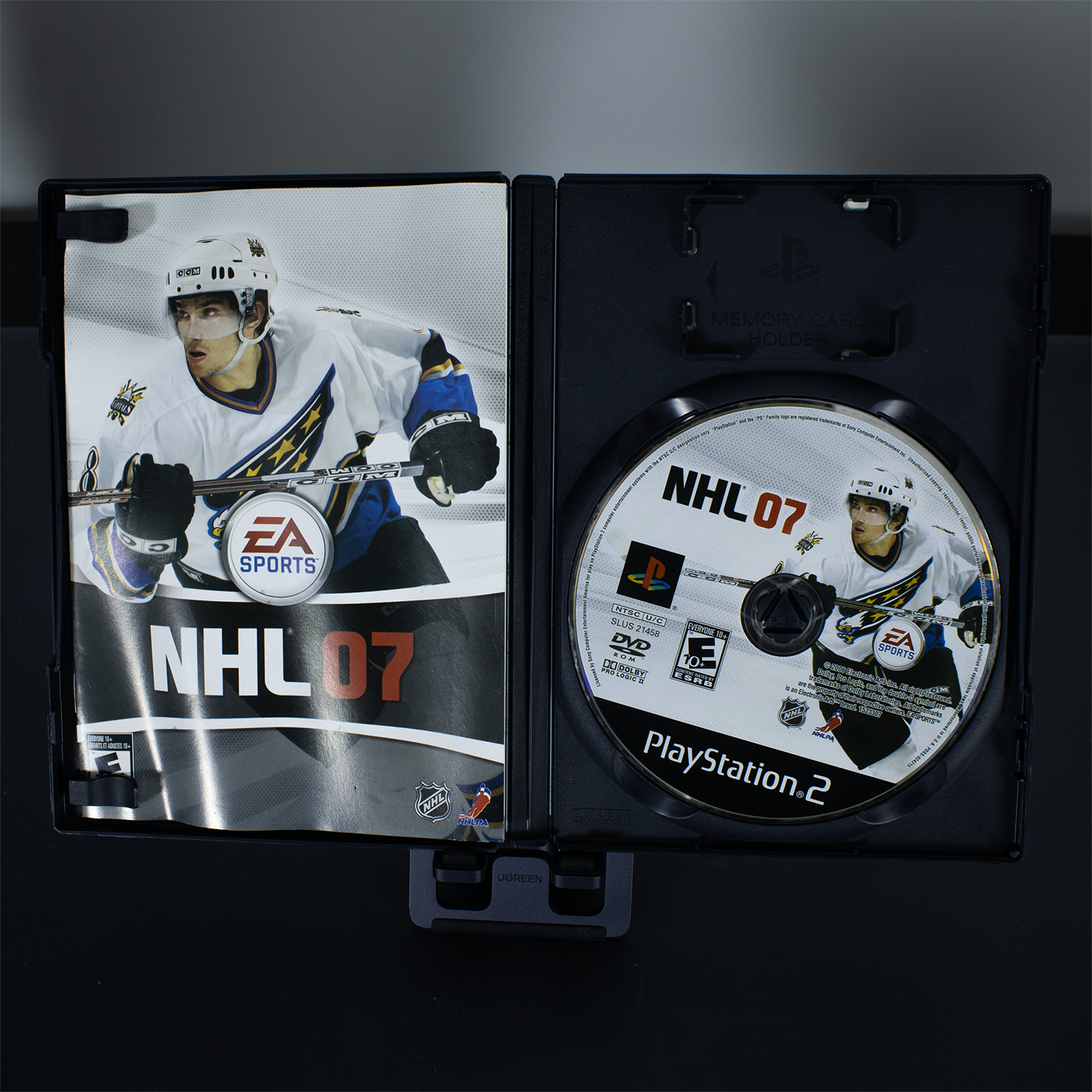 NHL07 - CIB - PS2 Game